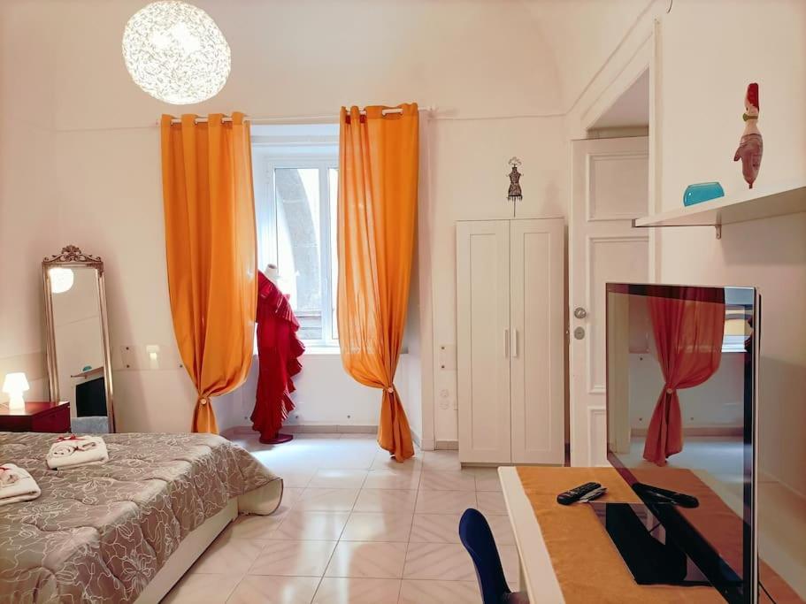 Fashion Cathedral Apartment, Centro Storico Napoli ภายนอก รูปภาพ