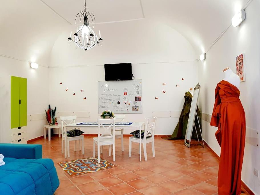 Fashion Cathedral Apartment, Centro Storico Napoli ภายนอก รูปภาพ