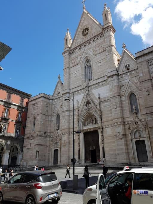 Fashion Cathedral Apartment, Centro Storico Napoli ภายนอก รูปภาพ