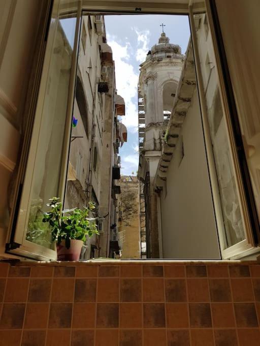 Fashion Cathedral Apartment, Centro Storico Napoli ภายนอก รูปภาพ
